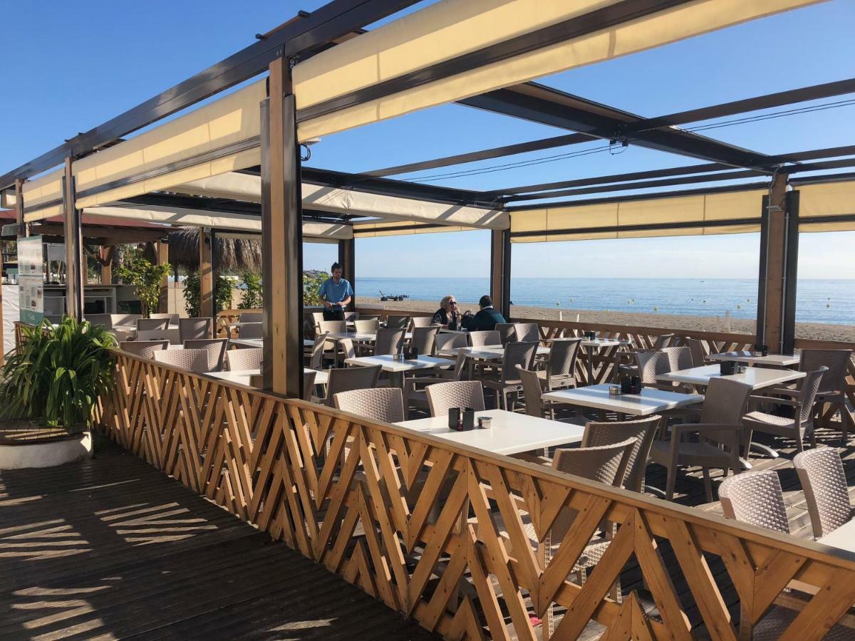 Appartement Apartament Aguamarina On The Beach Front à Mijas Extérieur photo