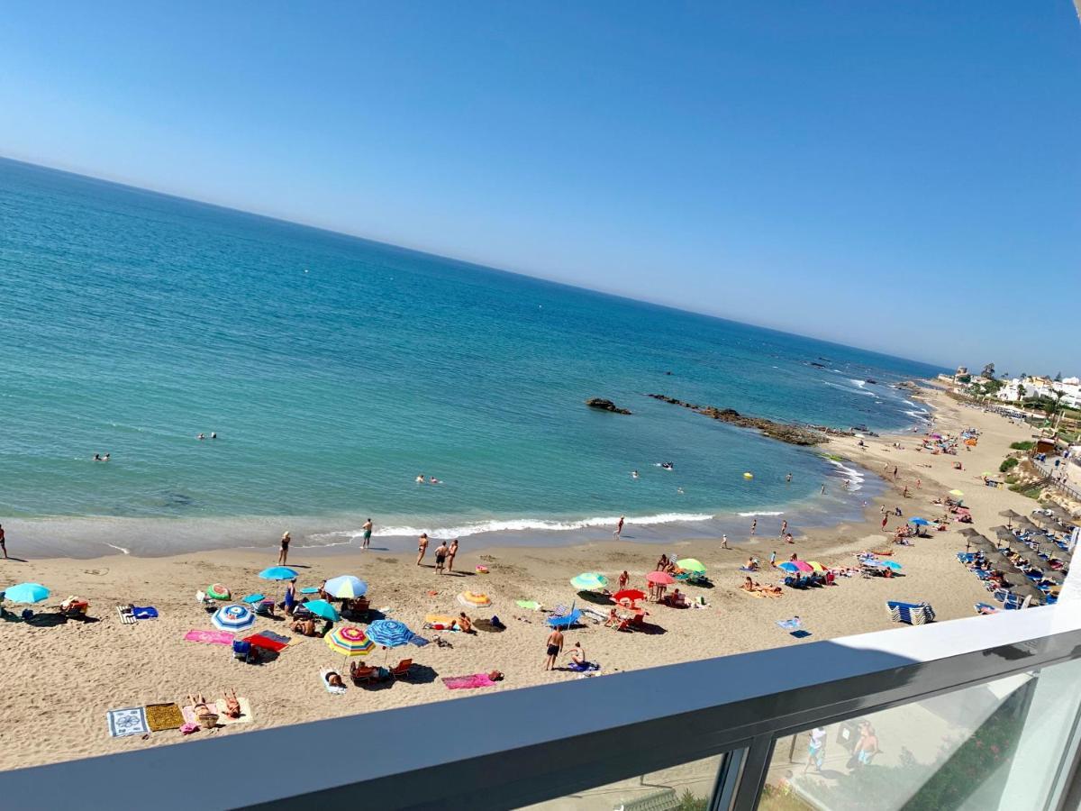 Appartement Apartament Aguamarina On The Beach Front à Mijas Extérieur photo