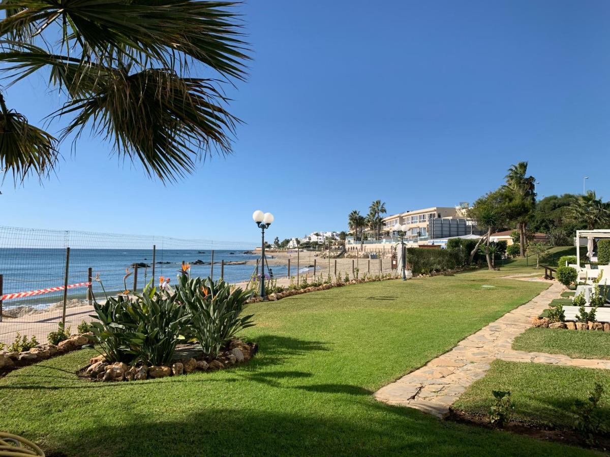 Appartement Apartament Aguamarina On The Beach Front à Mijas Extérieur photo